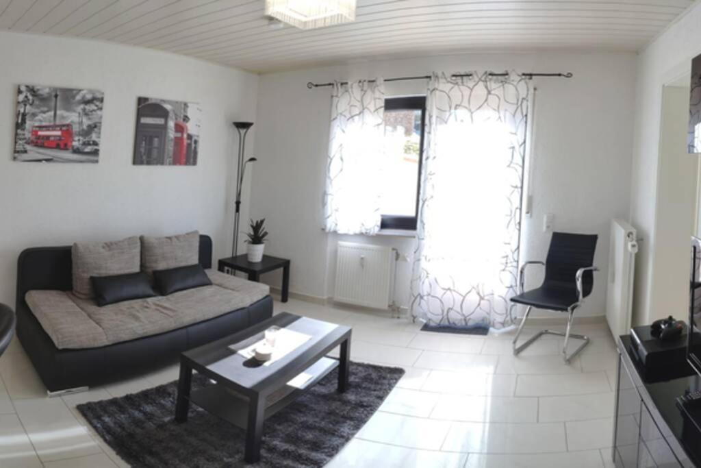 Schoene Wohnung In Ruhiger Zentraler Lage Rodgau Esterno foto
